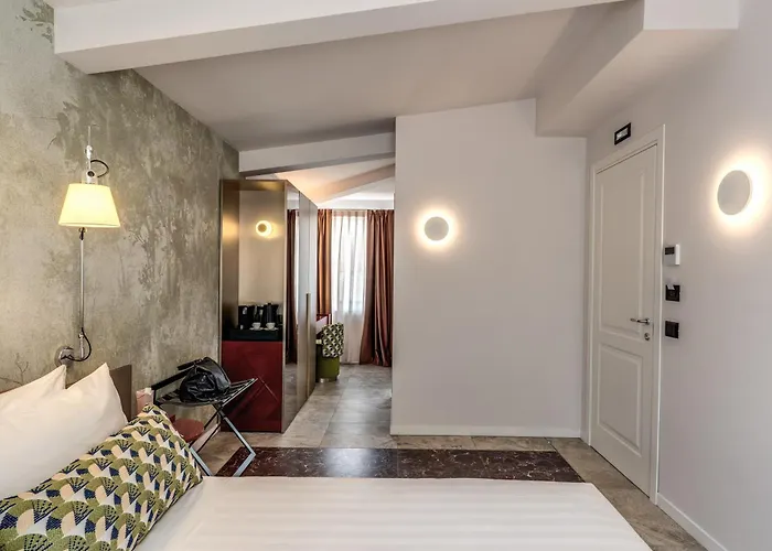 Barberini 16- Boutique 4* Ρώμη